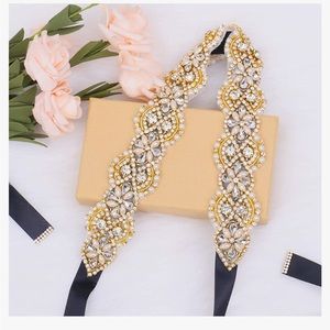 Hat or dress rhinestone and satin belt